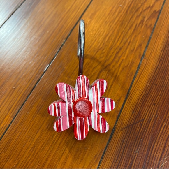 Red/ pink flower shower curtain hooks, set of 12